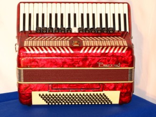 Parrot 41 120 red accordion